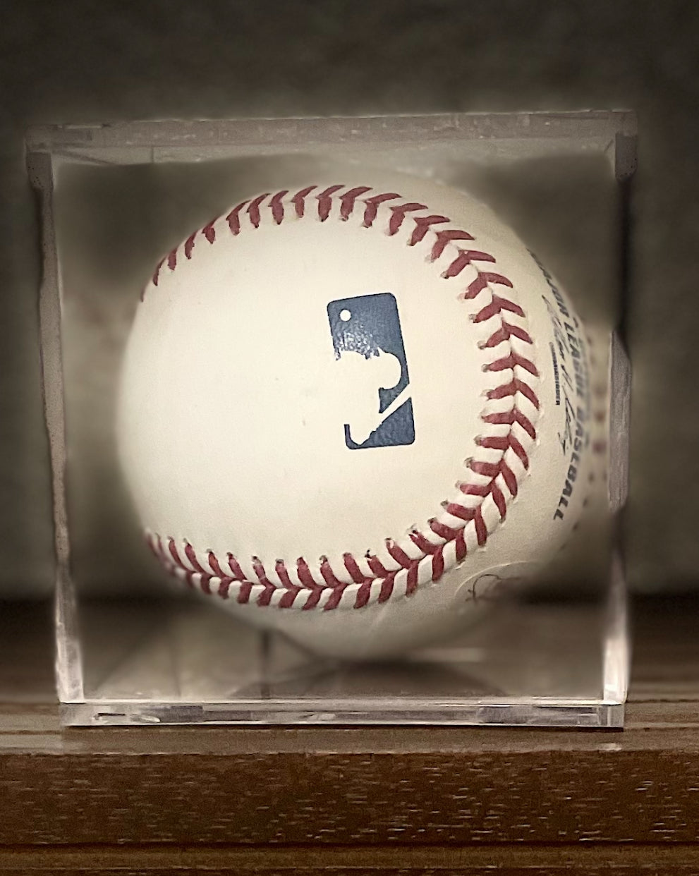 π§’ Yogi Berra Autographed Baseball β Hall of Fame Icon (COA) β $500